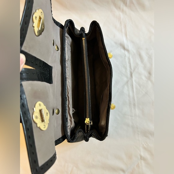 Cynthia Rowley Black Leather Top-Handle Purse - Picture 8 of 16